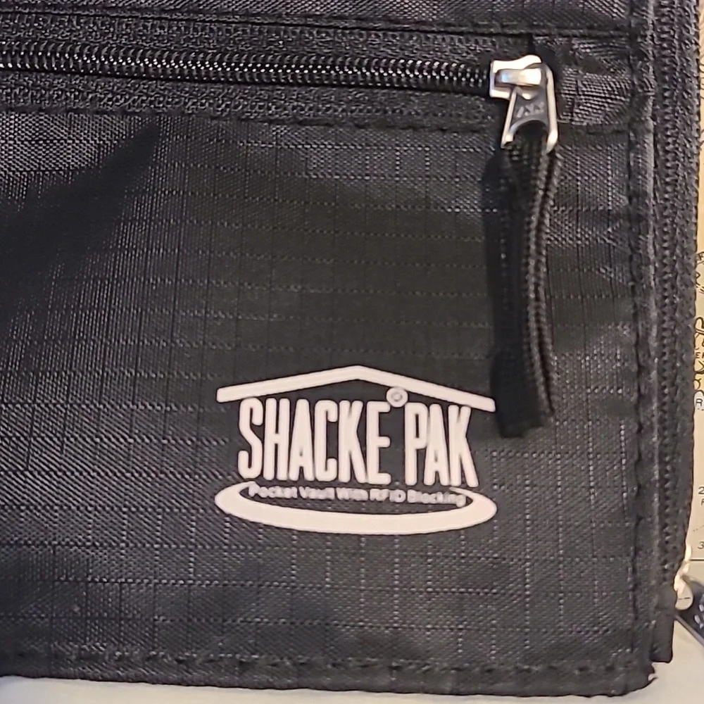 🌸Shacke Pax Pocket Vault with RFID blocking